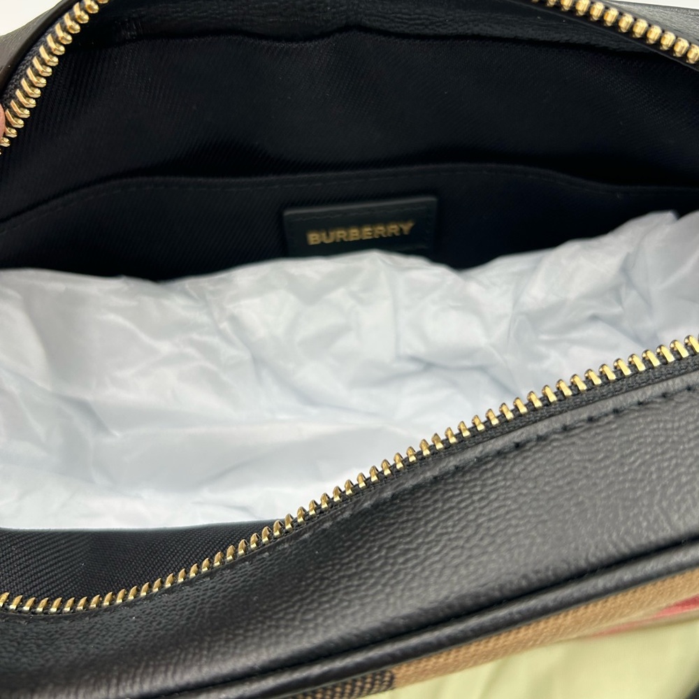 Women's Burberry check, canvas, and leather camera bag made in Italy - Picture 10 of 14